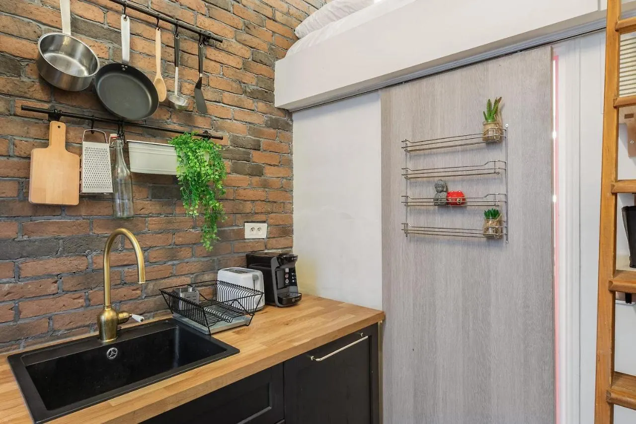 Charming Industrial-Style Studio Just Nearby Montmartre In Paris - Welkeys Daire