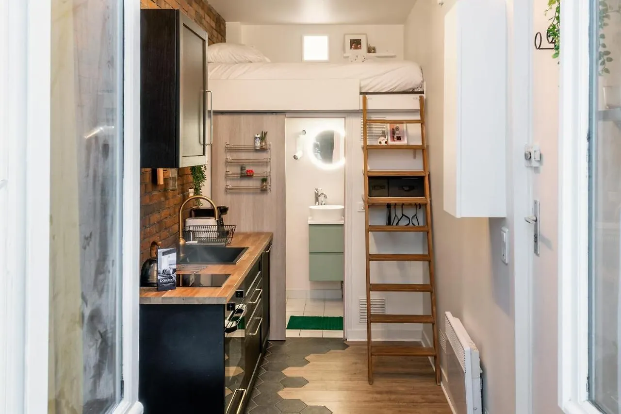 Charming Industrial-Style Studio Just Nearby Montmartre In Paris - Welkeys Daire 0*,  Fransa