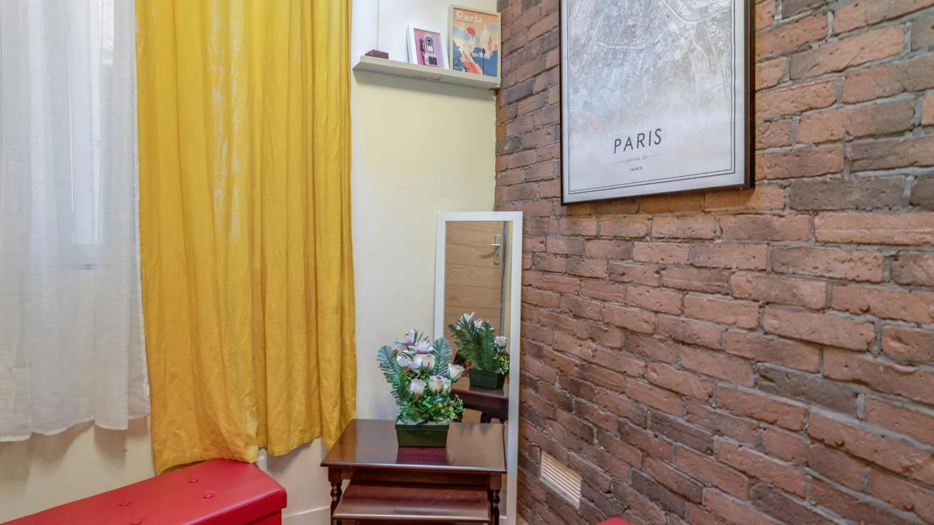 Charming Industrial-Style Studio Just Nearby Montmartre In Paris - Welkeys ile iletişim